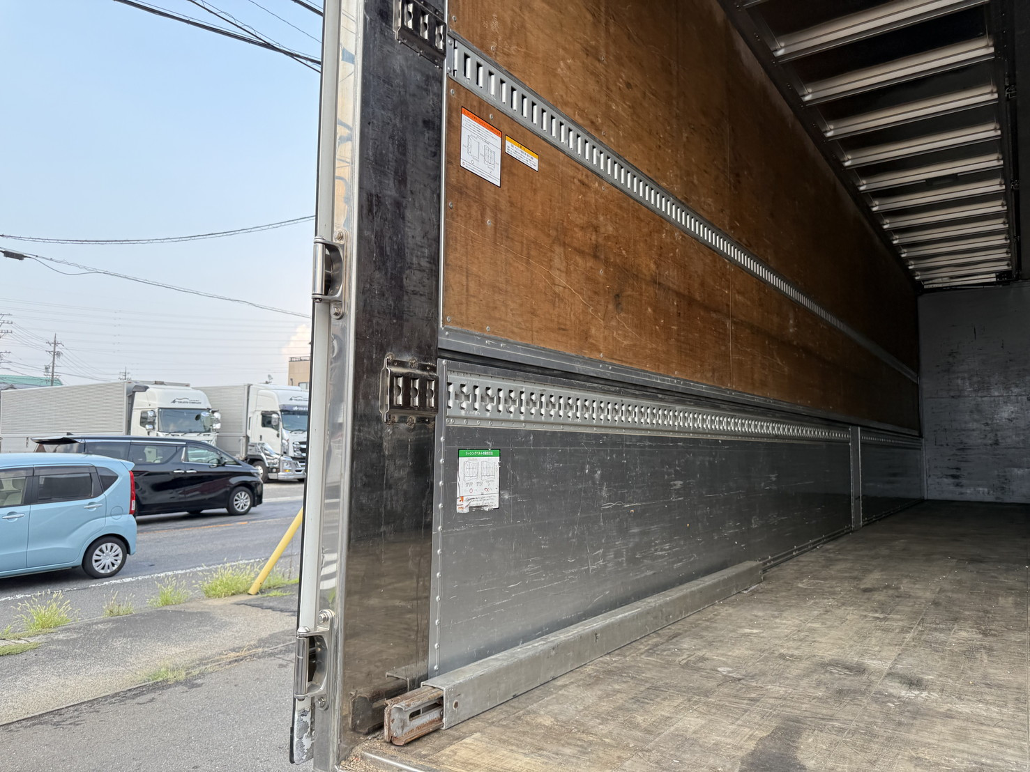 日野 プロフィア 2DG-FW1AHG(8x4)の写真15