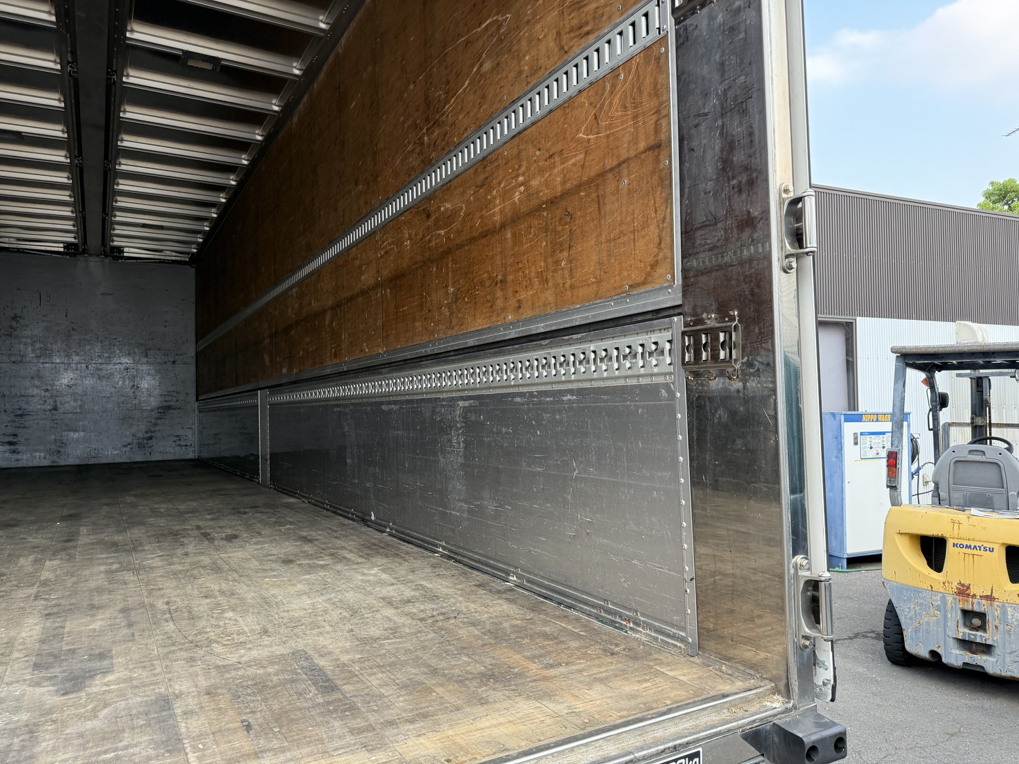 日野 プロフィア 2DG-FW1AHG(8x4)の写真16