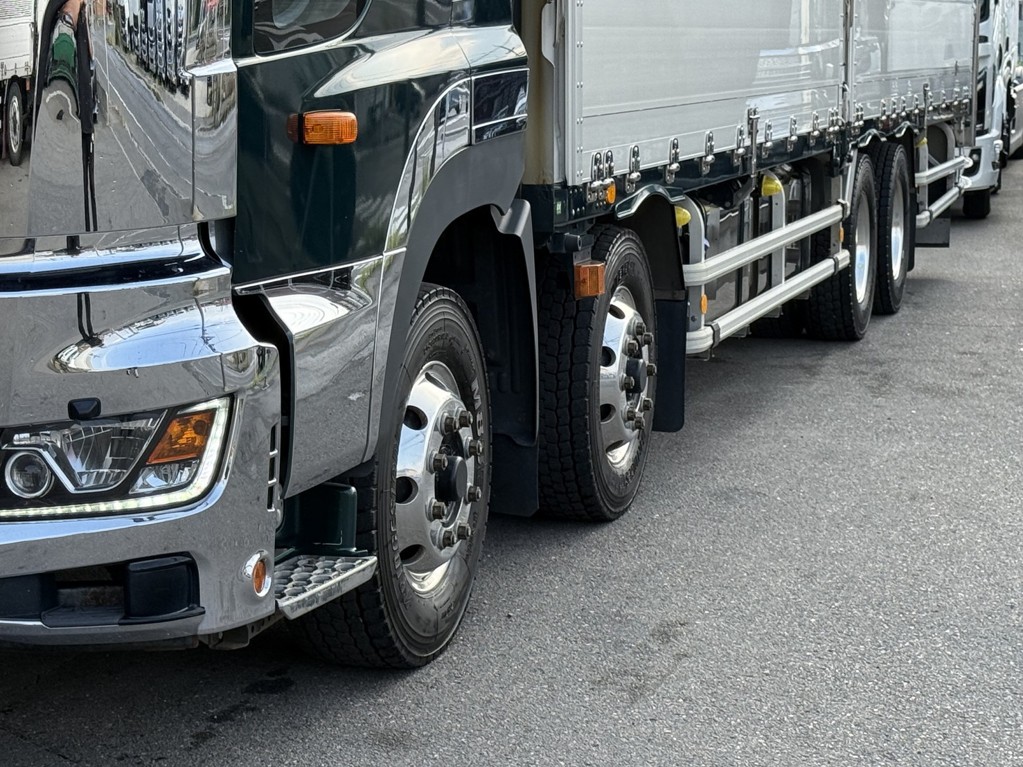 日野 プロフィア 2DG-FW1AHG(8x4)の写真27