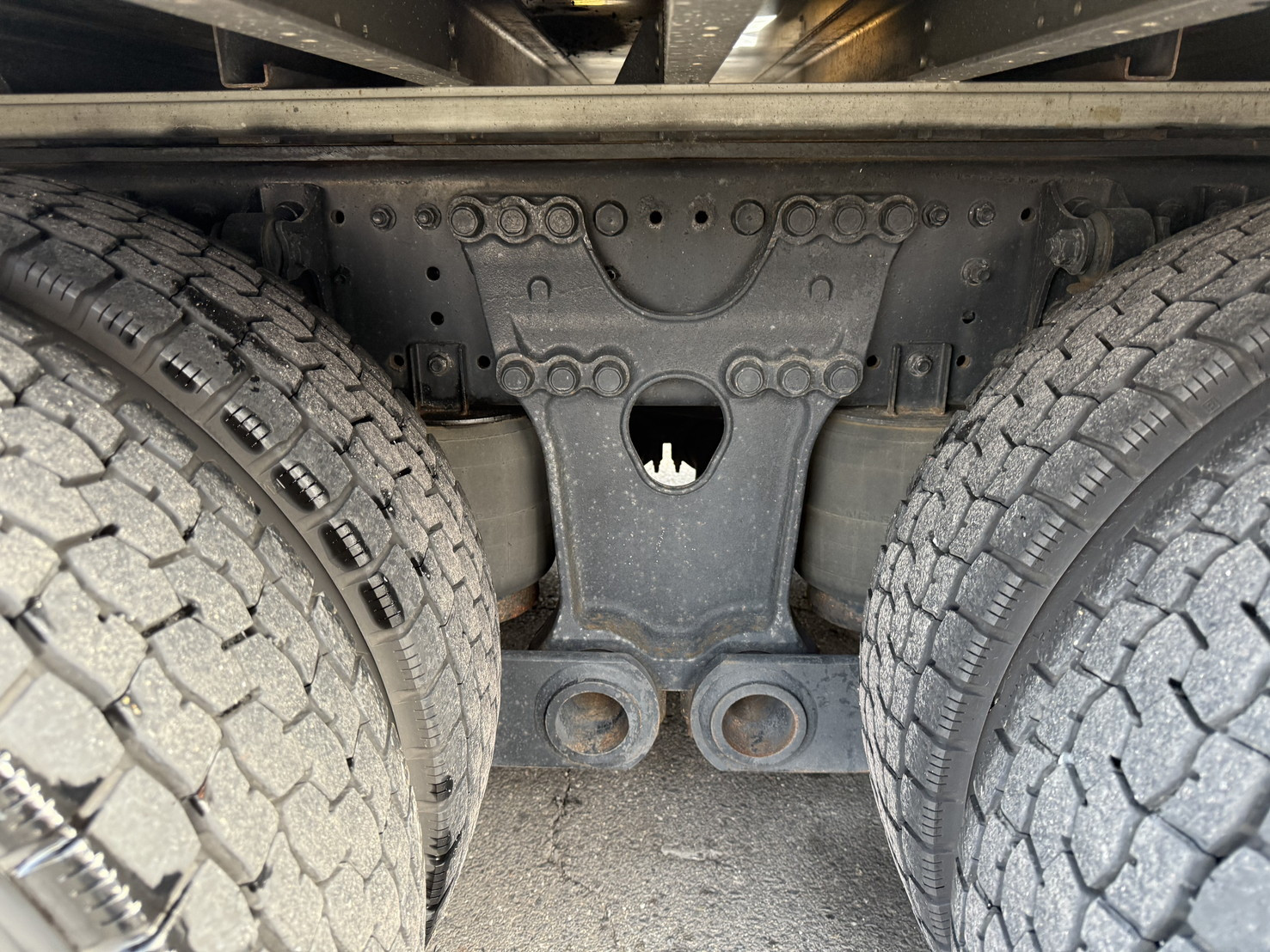 日野 プロフィア 2DG-FW1AHG(8x4)の写真31