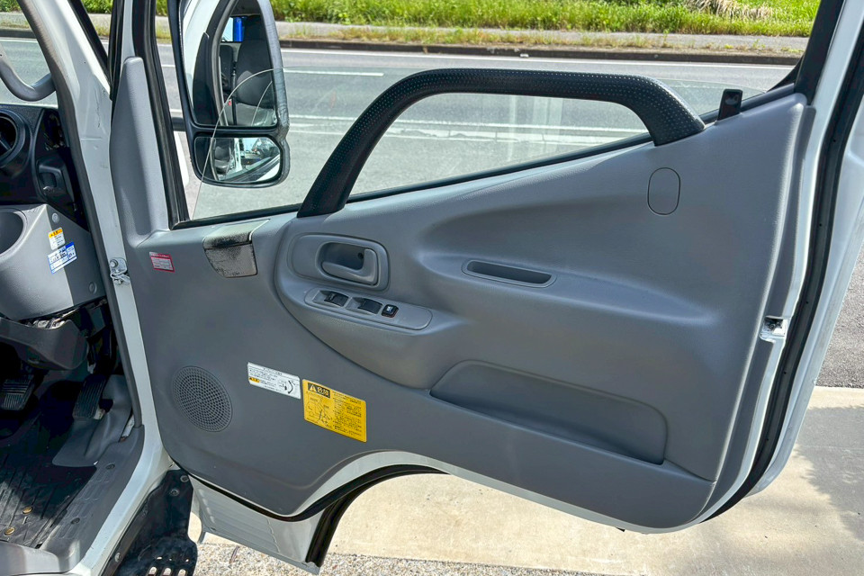 日野 デュトロ TKG-XZU620T(2WD)の写真24