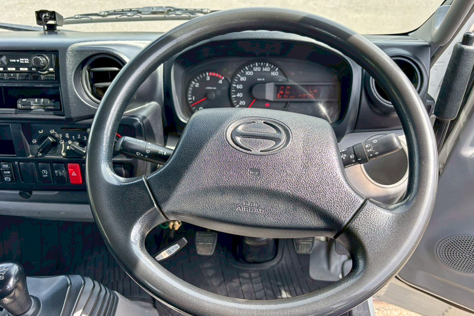 日野 デュトロ TKG-XZU620T(2WD)の写真28