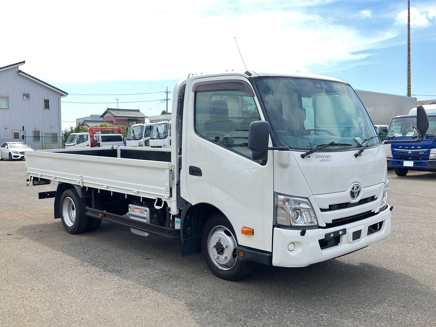 トヨタ ダイナ 2KG-XZU775(4WD)の写真2
