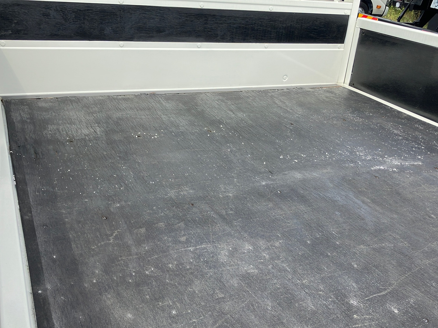 トヨタ ダイナ 2KG-XZU775(4WD)の写真8