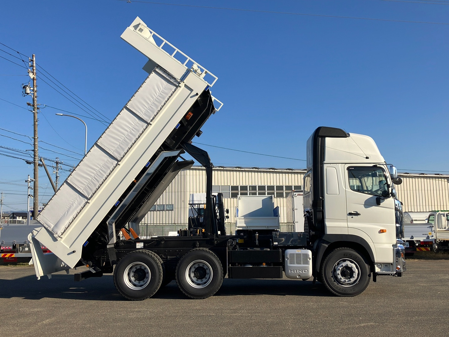 日野 プロフィア 2DG-FS1AGE(6x4)の写真6