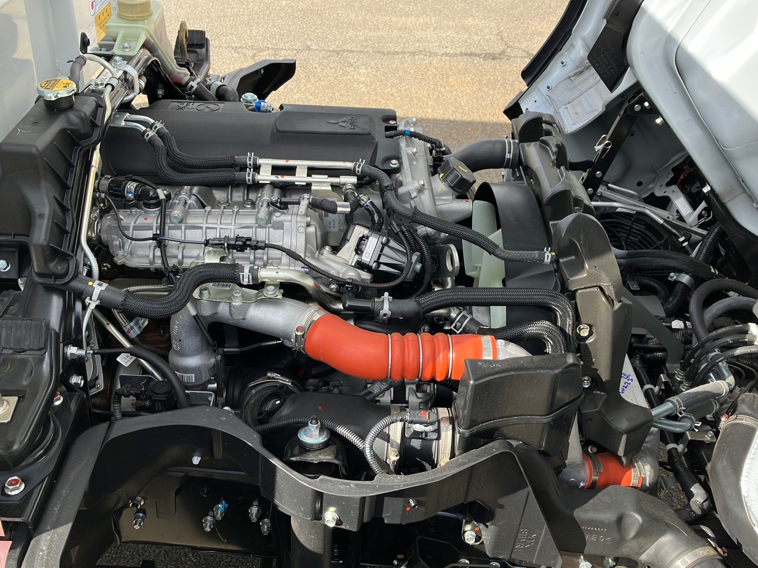 三菱 キャンター 2RG-FBA60(2WD)の写真21