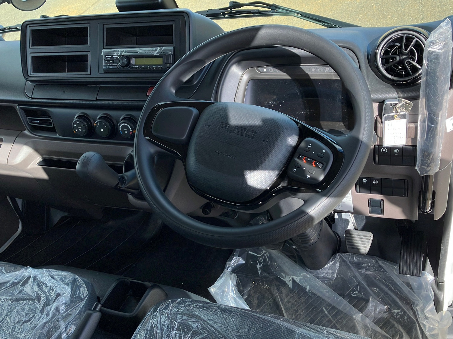 三菱 キャンター 2RG-FBA60(2WD)の写真24