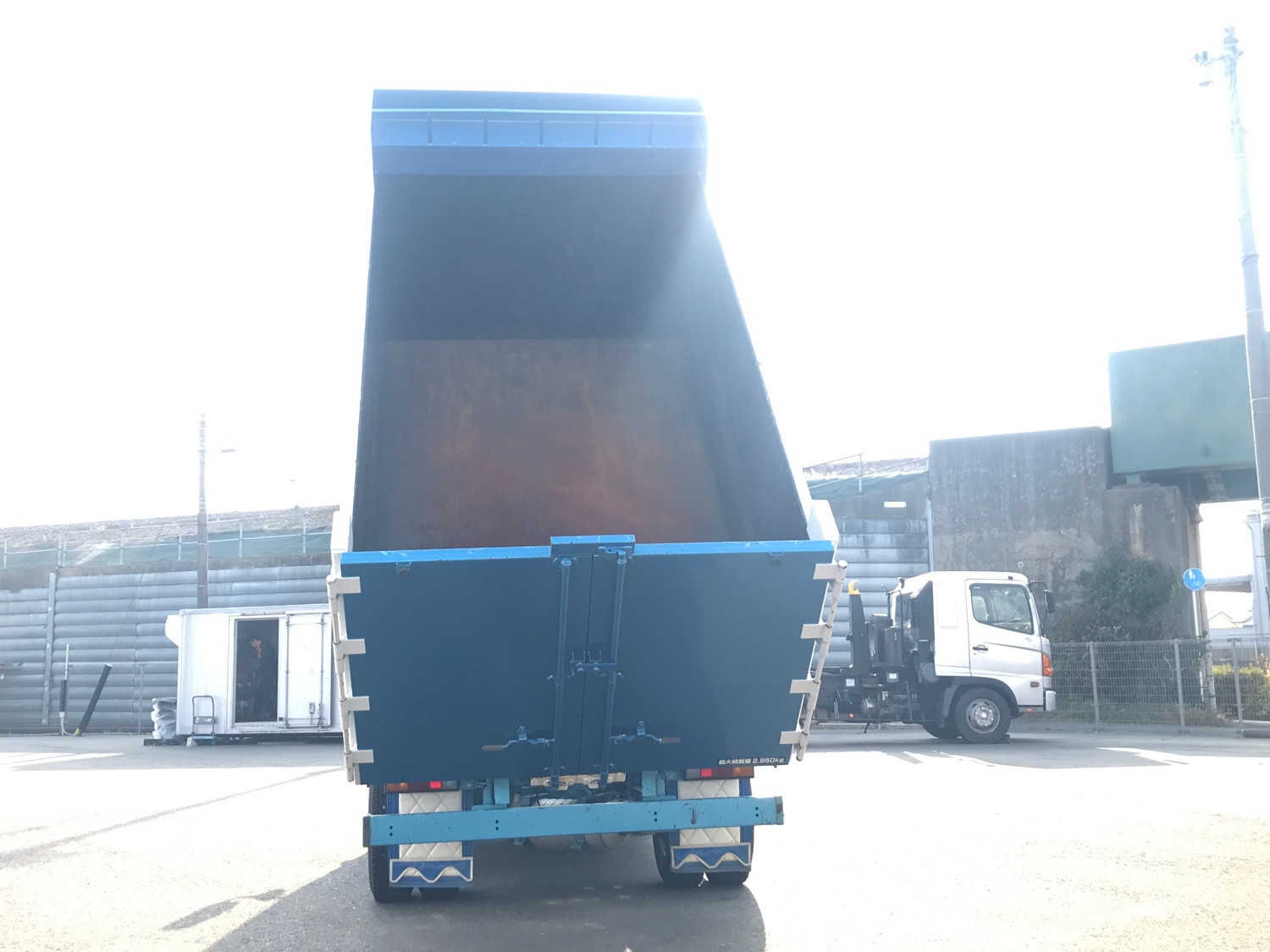 三菱 キャンター 2RG-FEAV0(2WD)の写真10