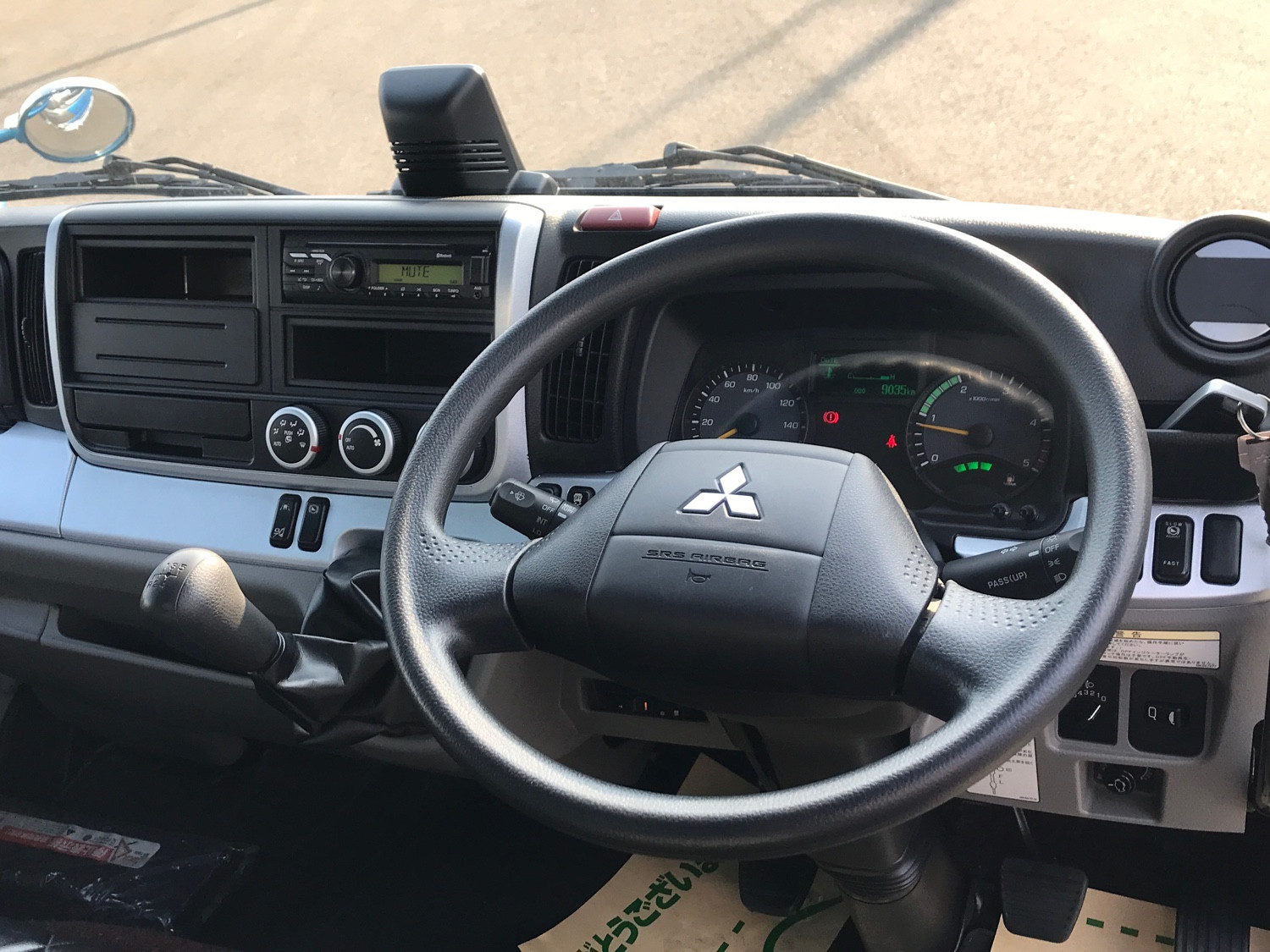 三菱 キャンター 2RG-FEAV0(2WD)の写真24