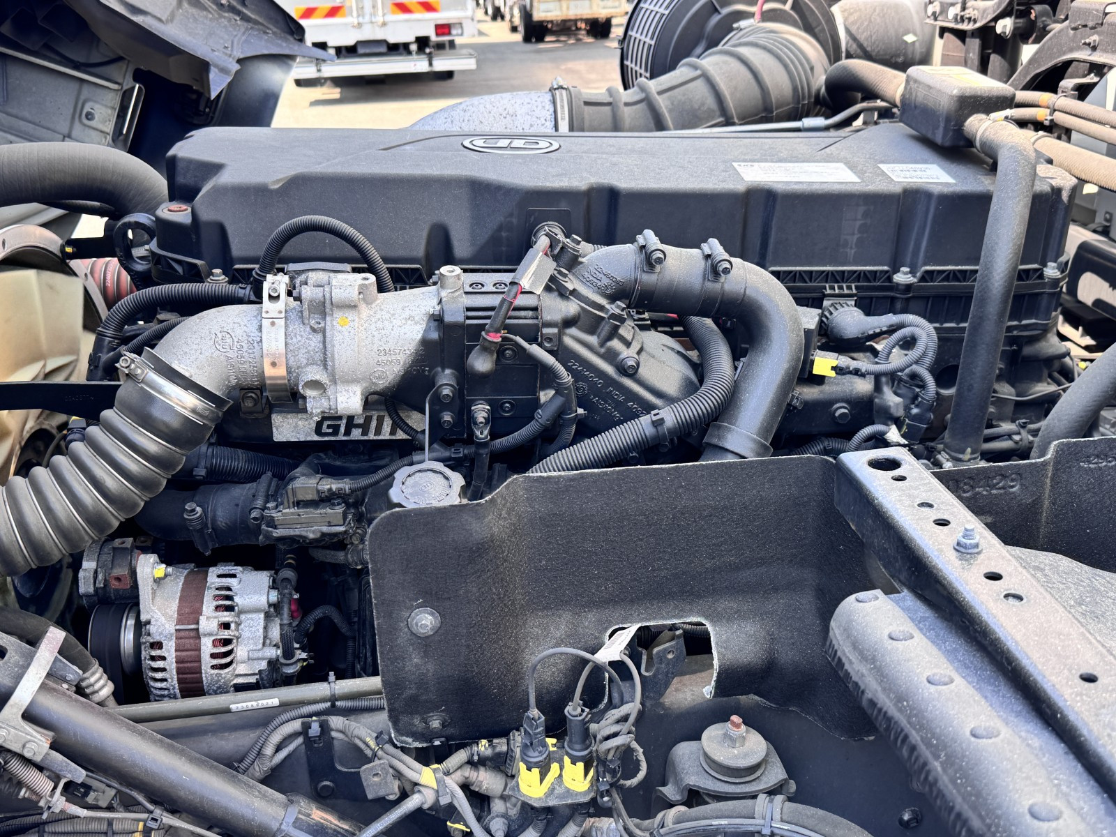 UD クオン 2PG-CD5CA(6x2)の写真16