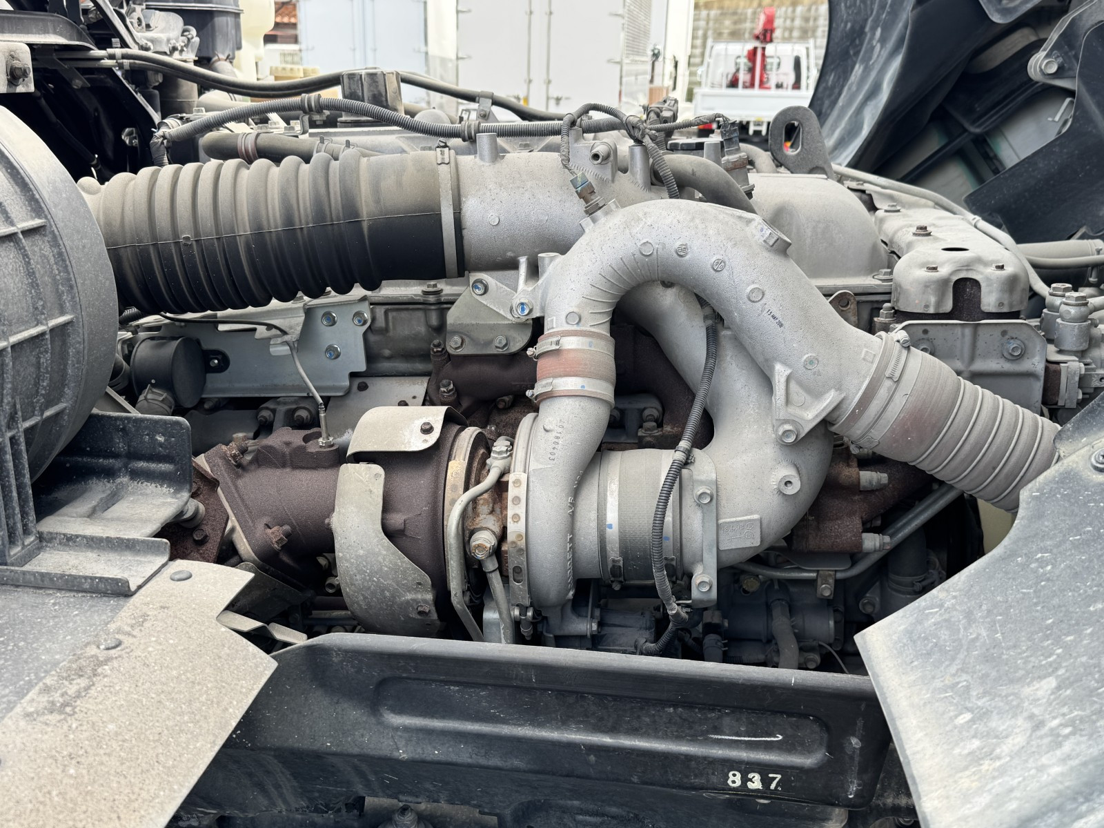 いすゞ ギガ 2PG-CYM77CM(6x2)の写真20