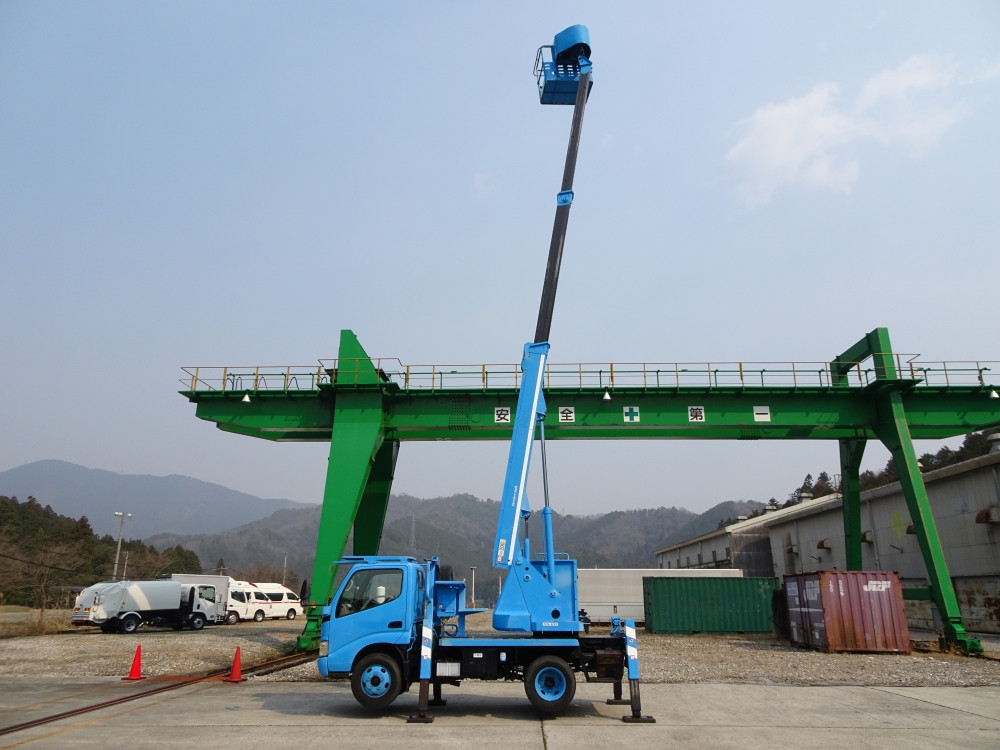 トヨタ ダイナ PB-XZU301H(2WD)の写真7