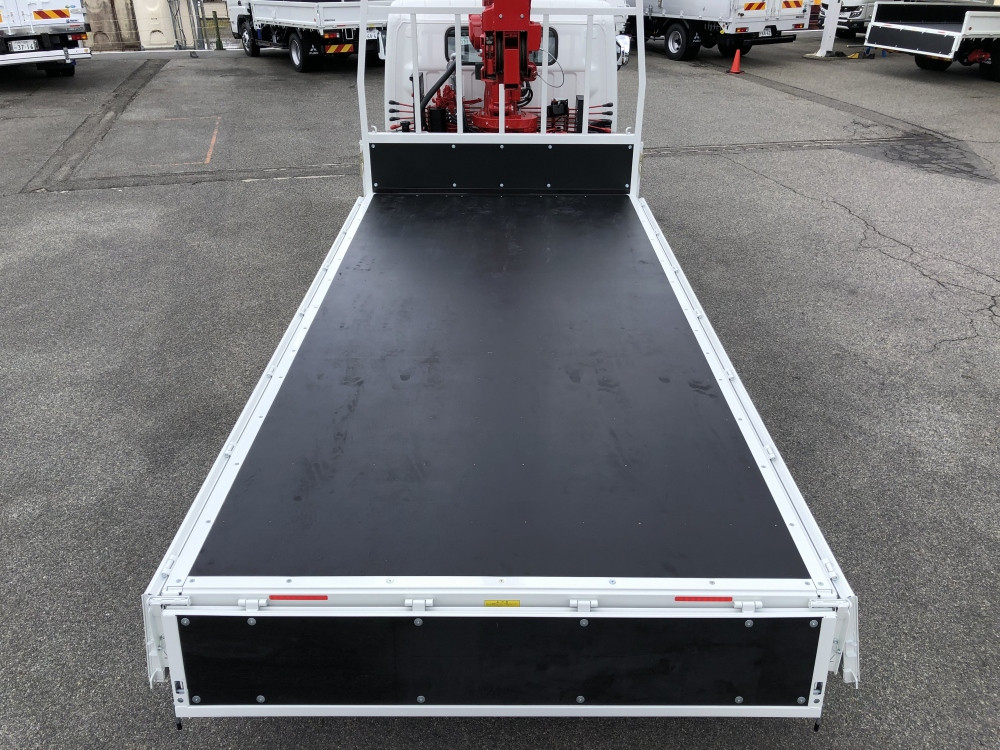 三菱 キャンター 2PG-FEB90(2WD)の写真26