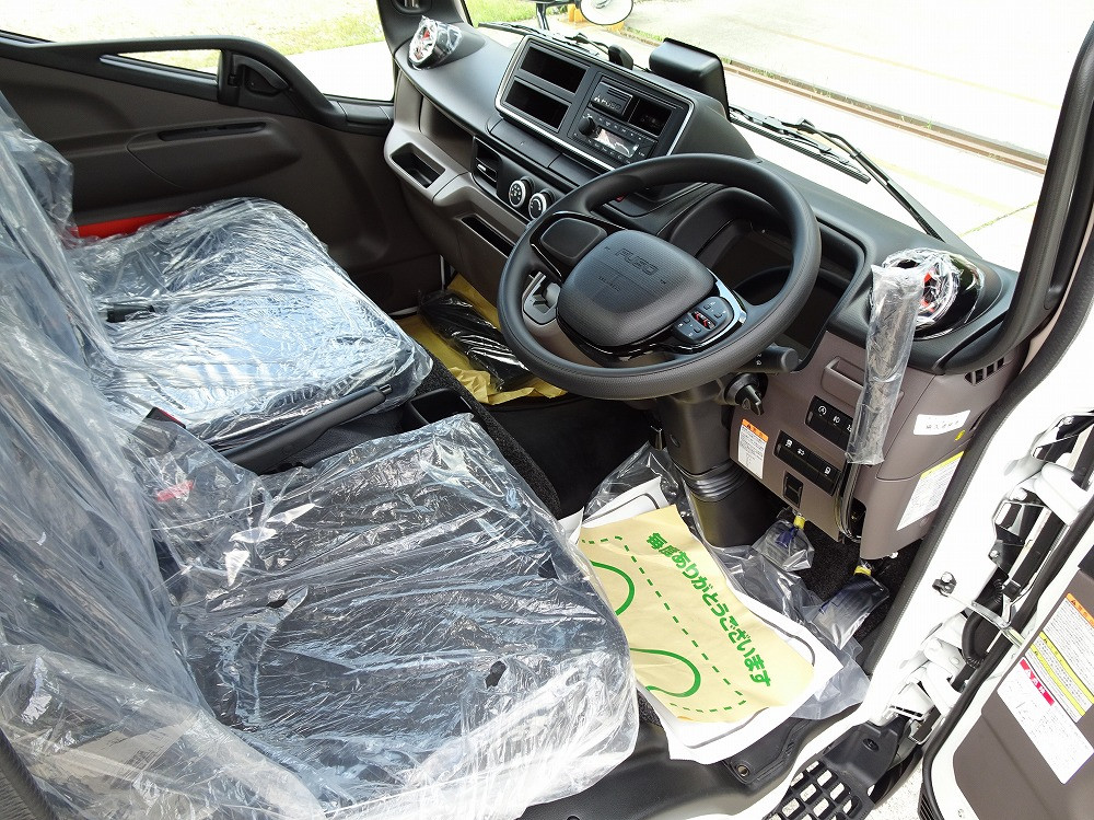 三菱 キャンター 2RG-FDA60(4WD)｜中古トラックなら【トラック市】