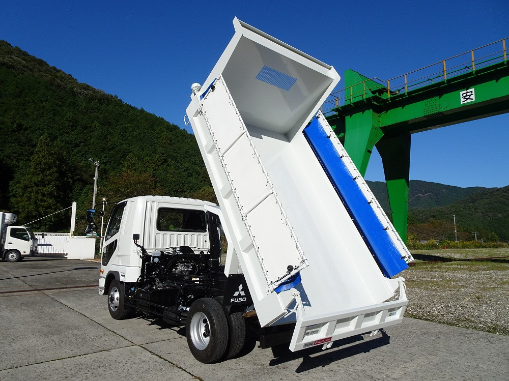 三菱 ファイター 2KG-FK62F(2WD)の写真6