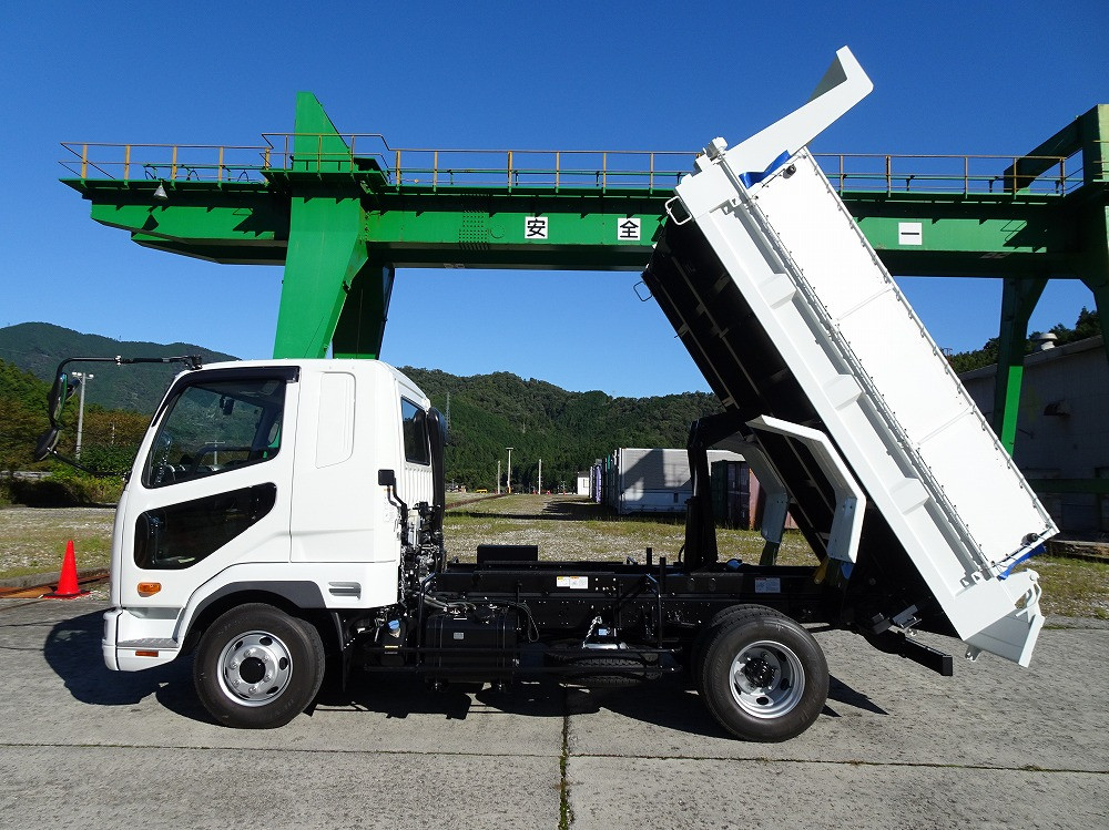 三菱 ファイター 2KG-FK62F(2WD)の写真7