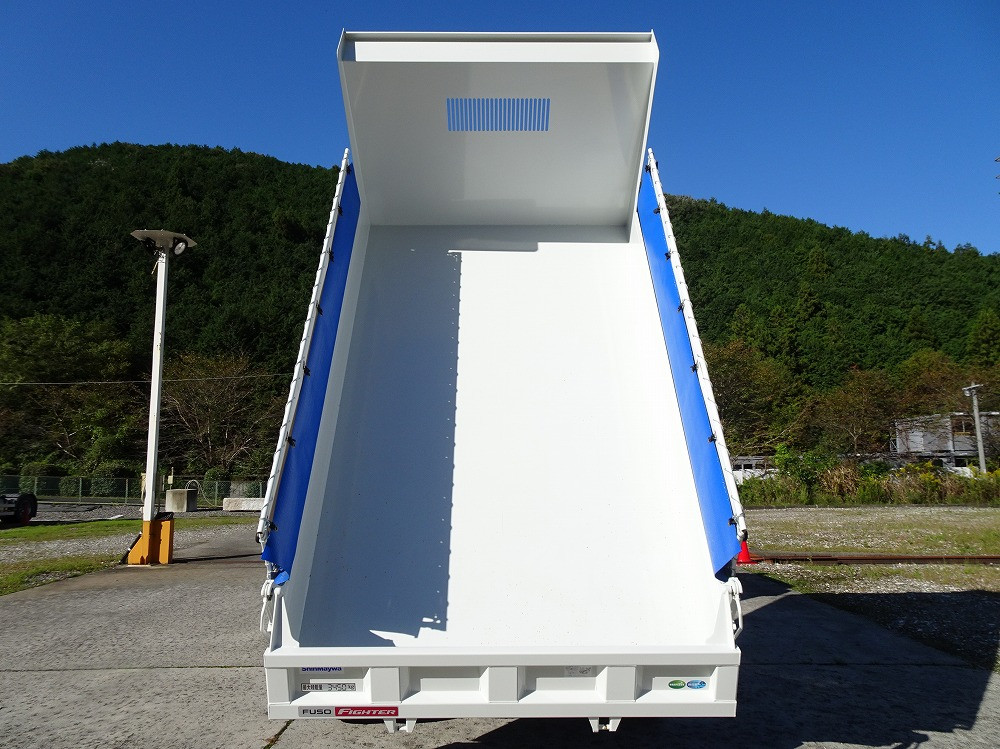 三菱 ファイター 2KG-FK62F(2WD)の写真8