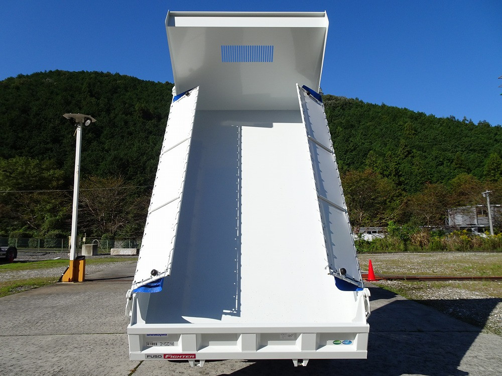 三菱 ファイター 2KG-FK62F(2WD)の写真16