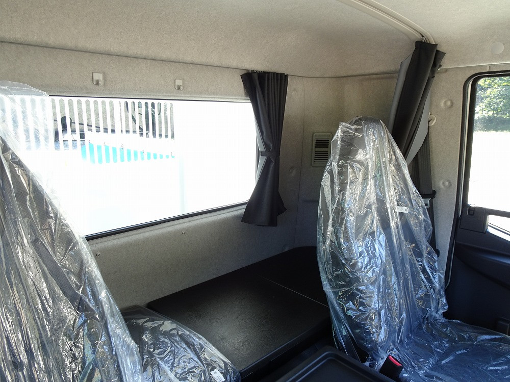 三菱 ファイター 2KG-FK62F(2WD)の写真37