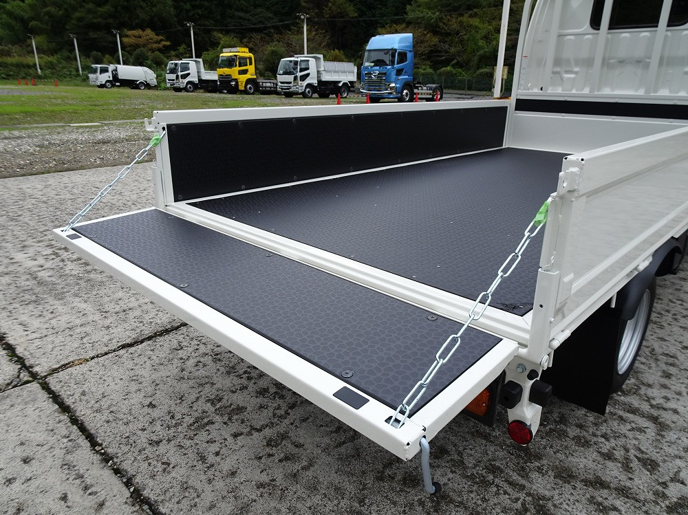 トヨタ ダイナ 3BF-TRY230(2WD)の写真15