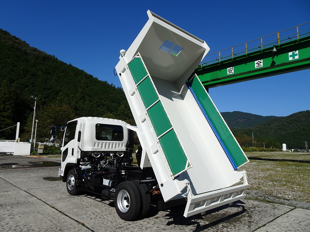 いすゞ フォワード 2RG-FRR90S3(2WD)の写真6