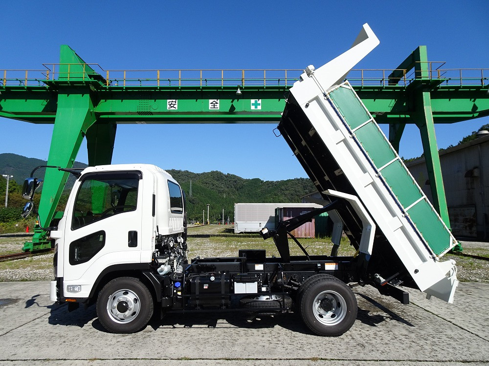 いすゞ フォワード 2RG-FRR90S3(2WD)の写真7