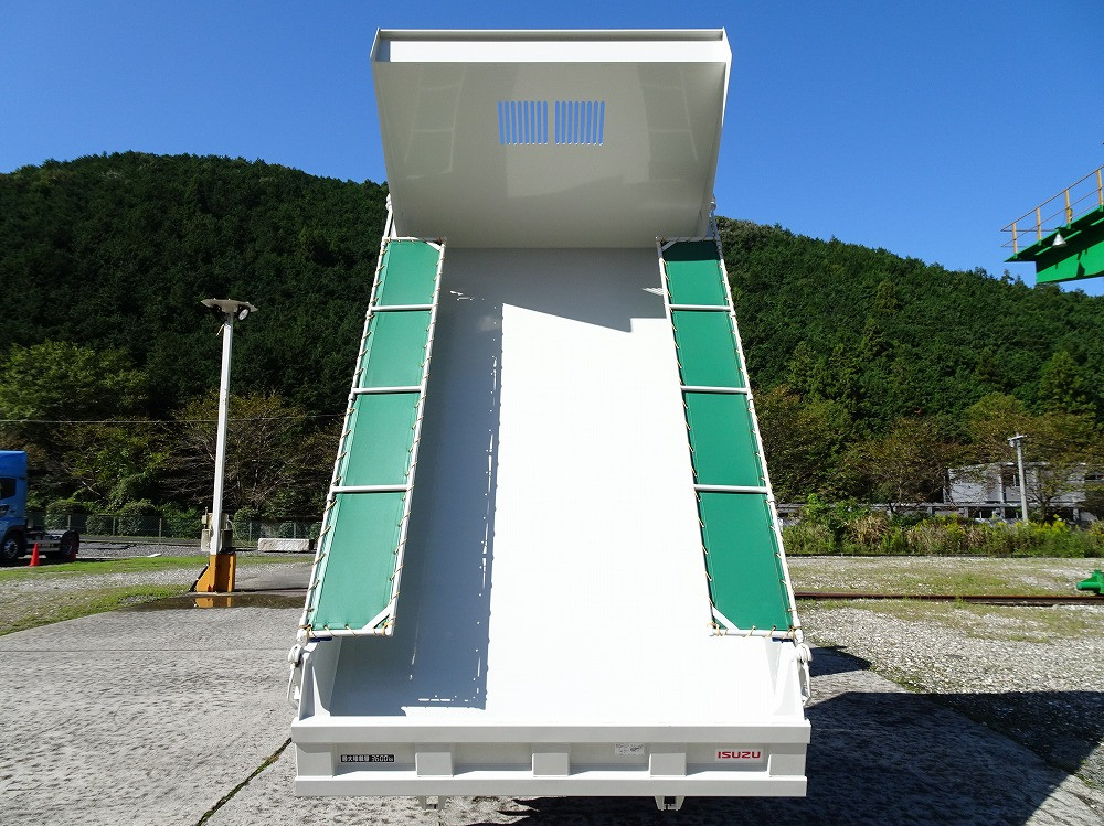 いすゞ フォワード 2RG-FRR90S3(2WD)の写真15