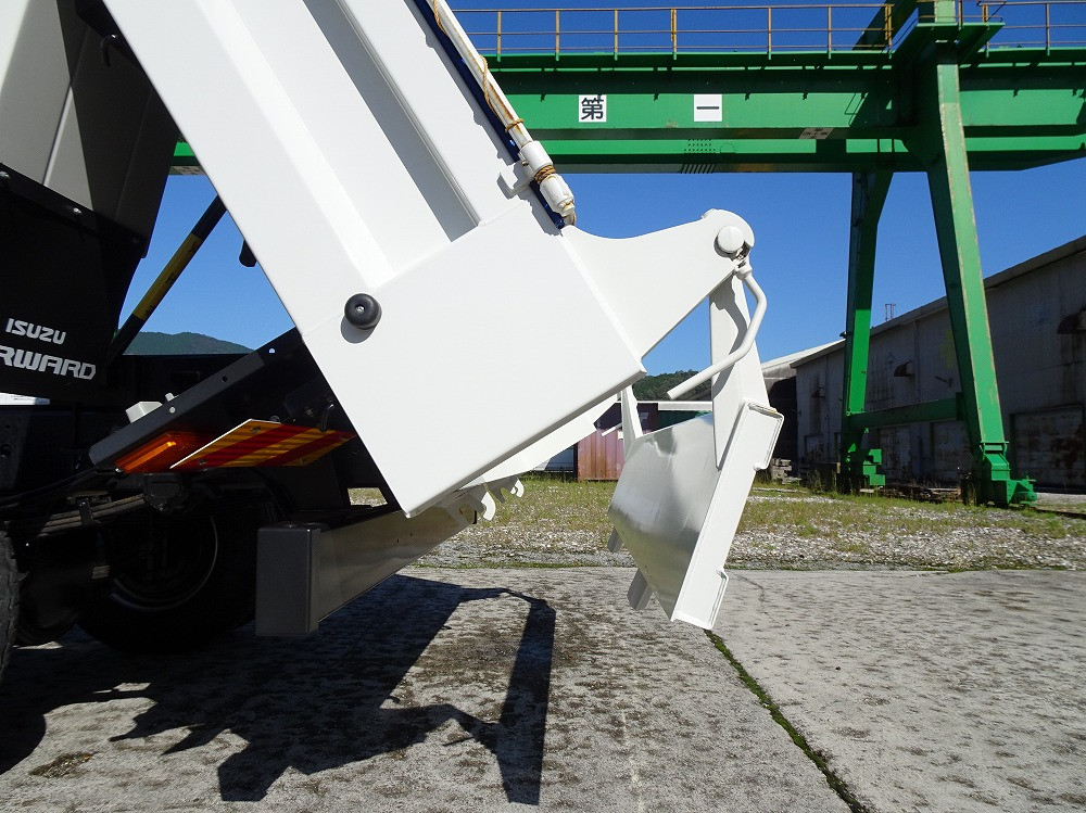 いすゞ フォワード 2RG-FRR90S3(2WD)の写真16