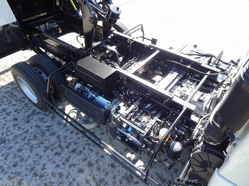 いすゞ フォワード 2RG-FRR90S3(2WD)の写真24