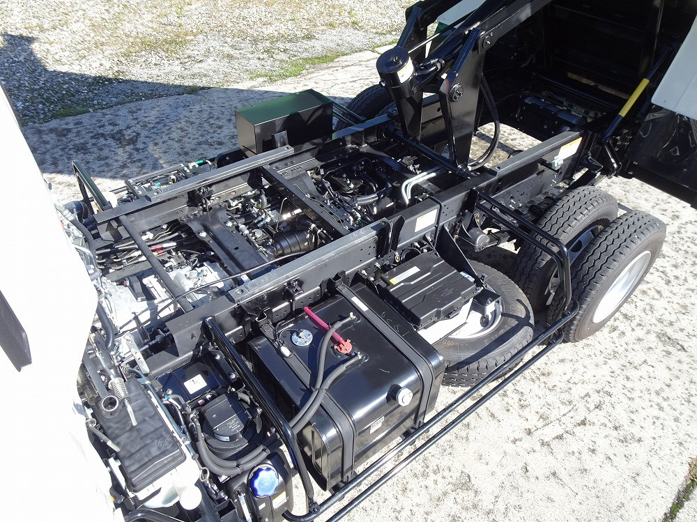 いすゞ フォワード 2RG-FRR90S3(2WD)の写真25