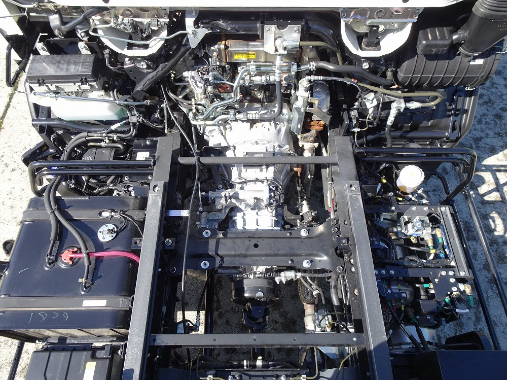 いすゞ フォワード 2RG-FRR90S3(2WD)の写真26