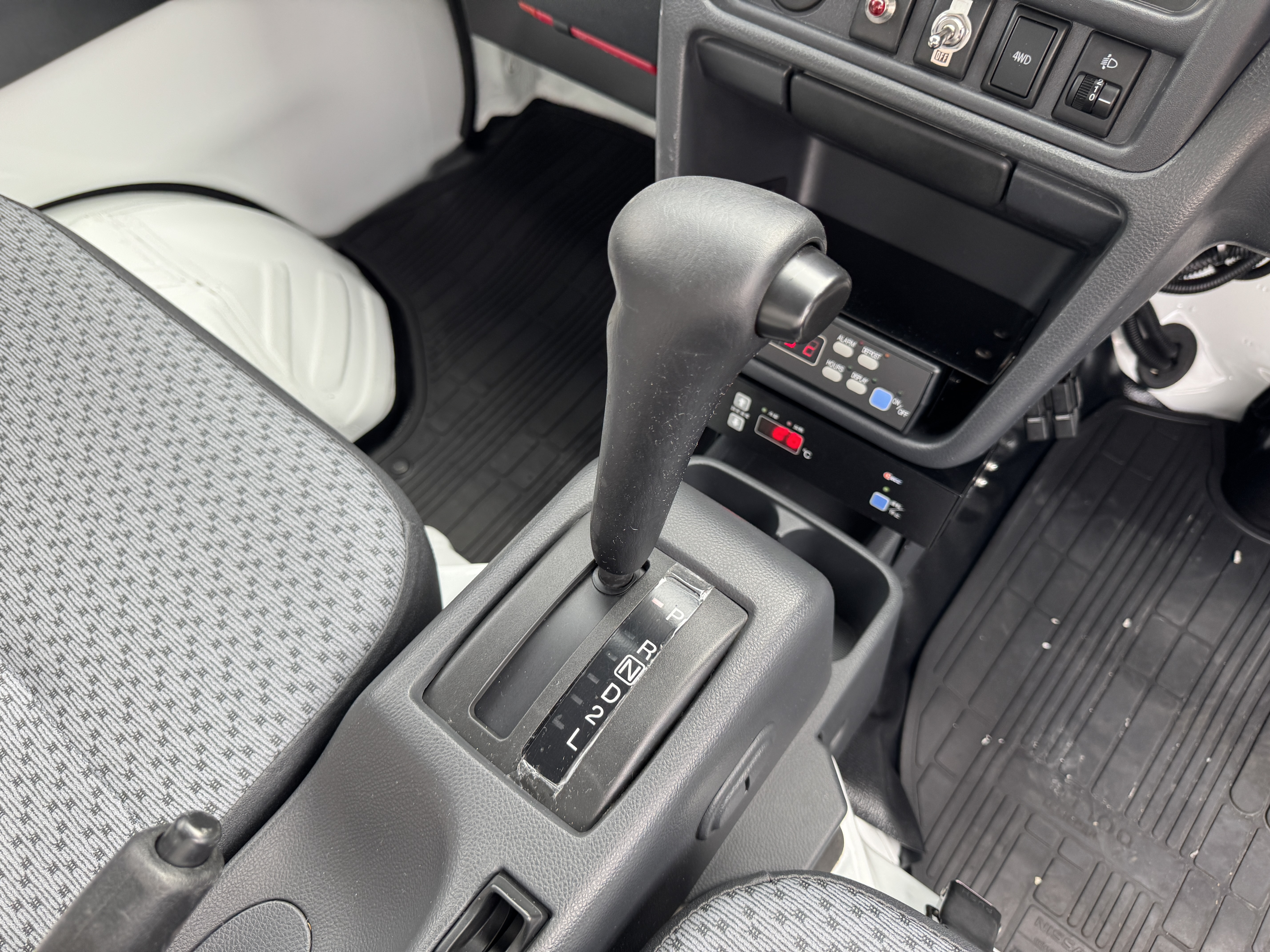 日産 クリッパートラック EBD-DR16T(4WD)の写真37