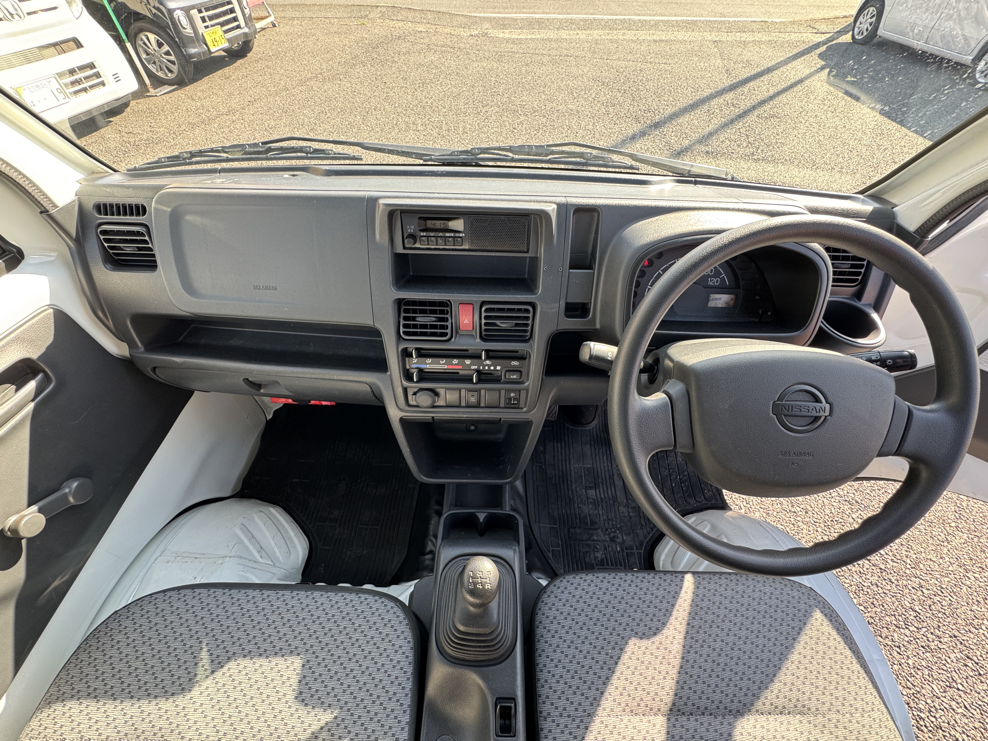 日産 クリッパートラック EBDR16T(4WD)の写真16