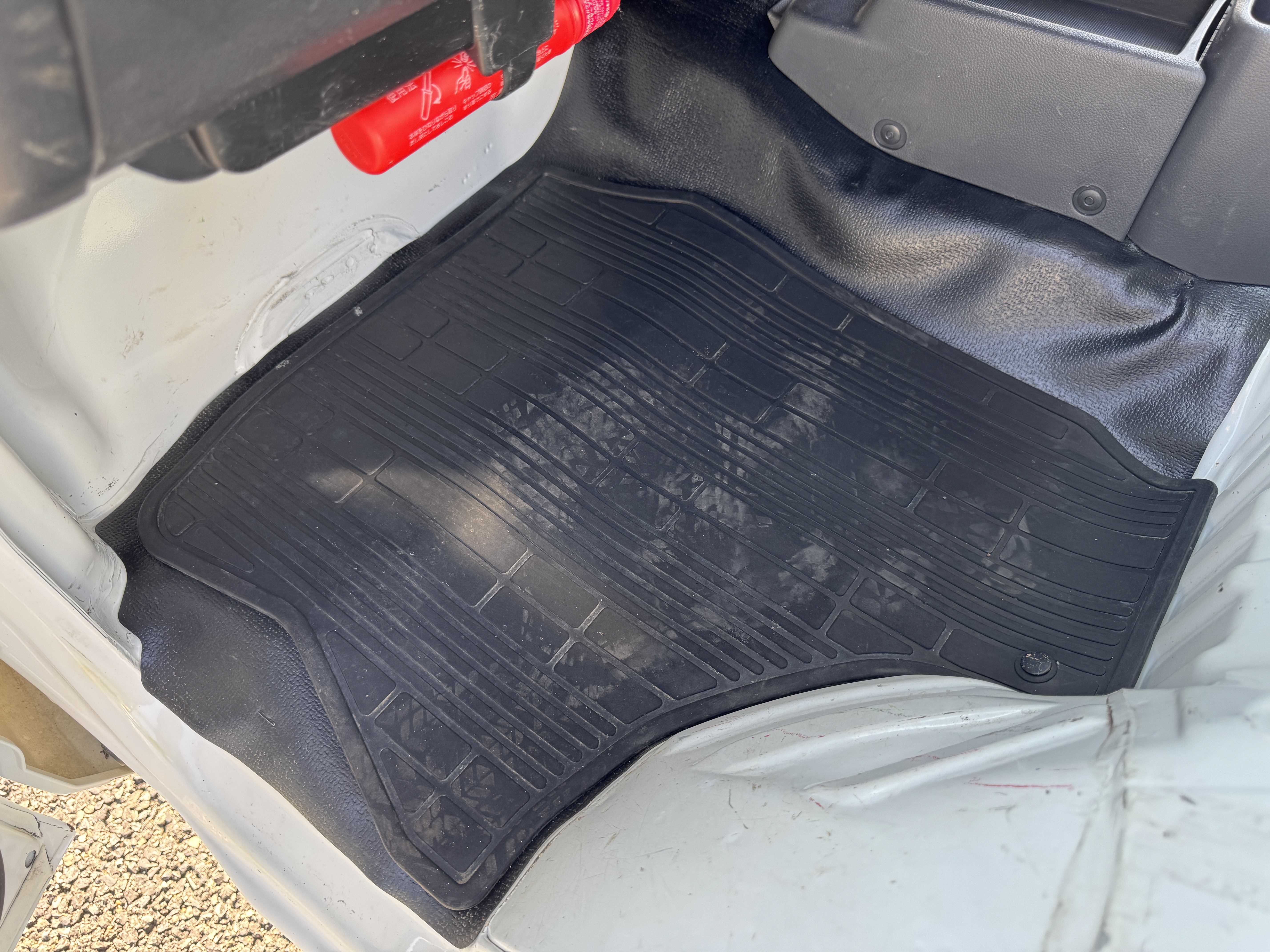 日産 クリッパートラック EBDR16T(4WD)の写真32