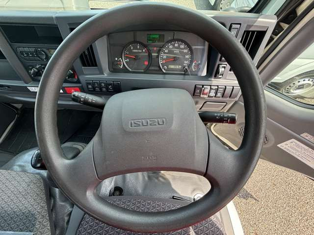 いすゞ エルフ 2RG-NKR88A(2WD)の写真26