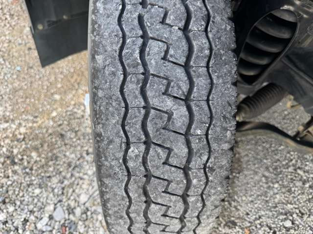 いすゞ エルフ 2RG-NKR88A(2WD)の写真46