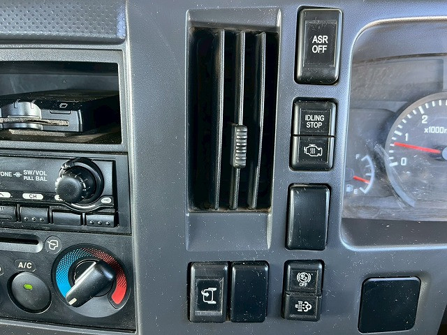 いすゞ エルフ BDG-NPR85AR(未入力/関係無)の写真32