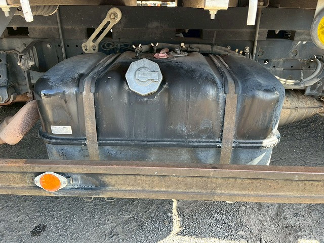 いすゞ エルフ BDG-NPR85AR(未入力/関係無)の写真38