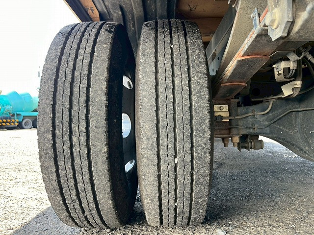 いすゞ エルフ BDG-NPR85AR(未入力/関係無)の写真43