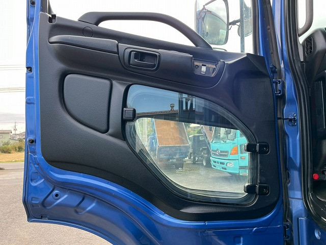 日野 プロフィア QPG-FW1EXEG(8x4)の写真27