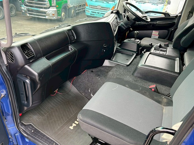 日野 プロフィア QPG-FW1EXEG(8x4)の写真28