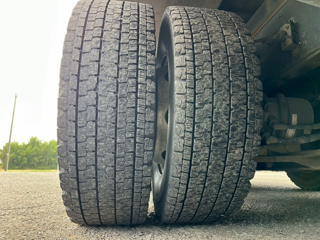 日野 プロフィア QPG-FW1EXEG(8x4)の写真46