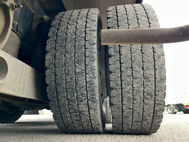 日野 プロフィア QPG-FW1EXEG(8x4)の写真47