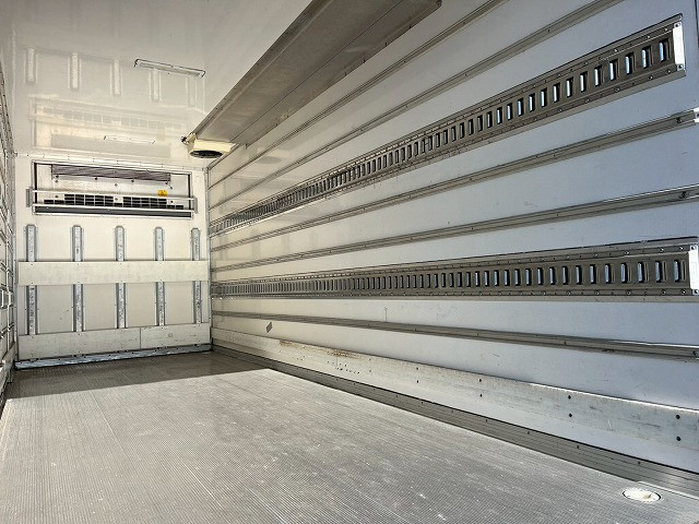 いすゞ エルフ TRG-NMR85AN(未入力/関係無)の写真15