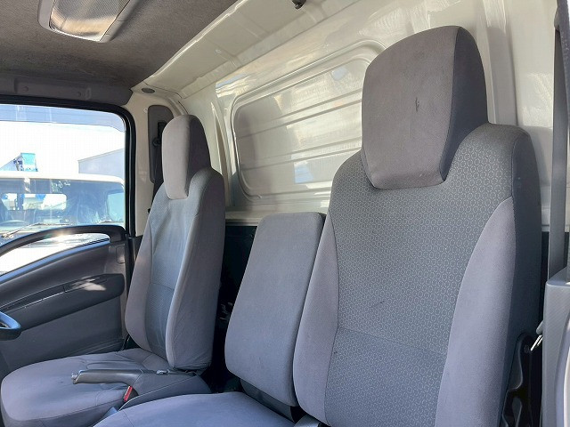 いすゞ エルフ TRG-NMR85AN(未入力/関係無)の写真25