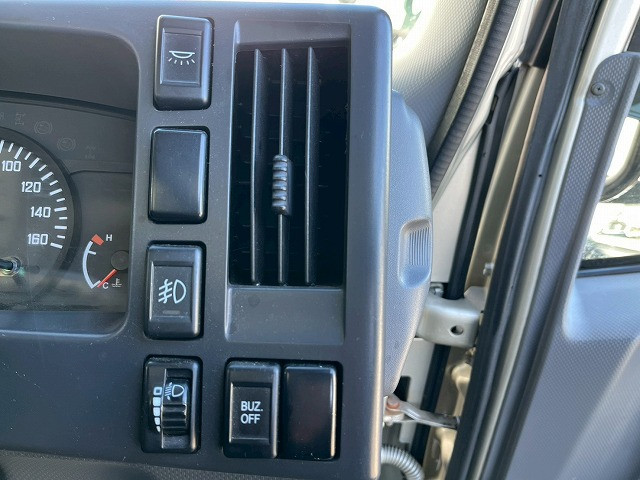 いすゞ エルフ TRG-NMR85AN(未入力/関係無)の写真32