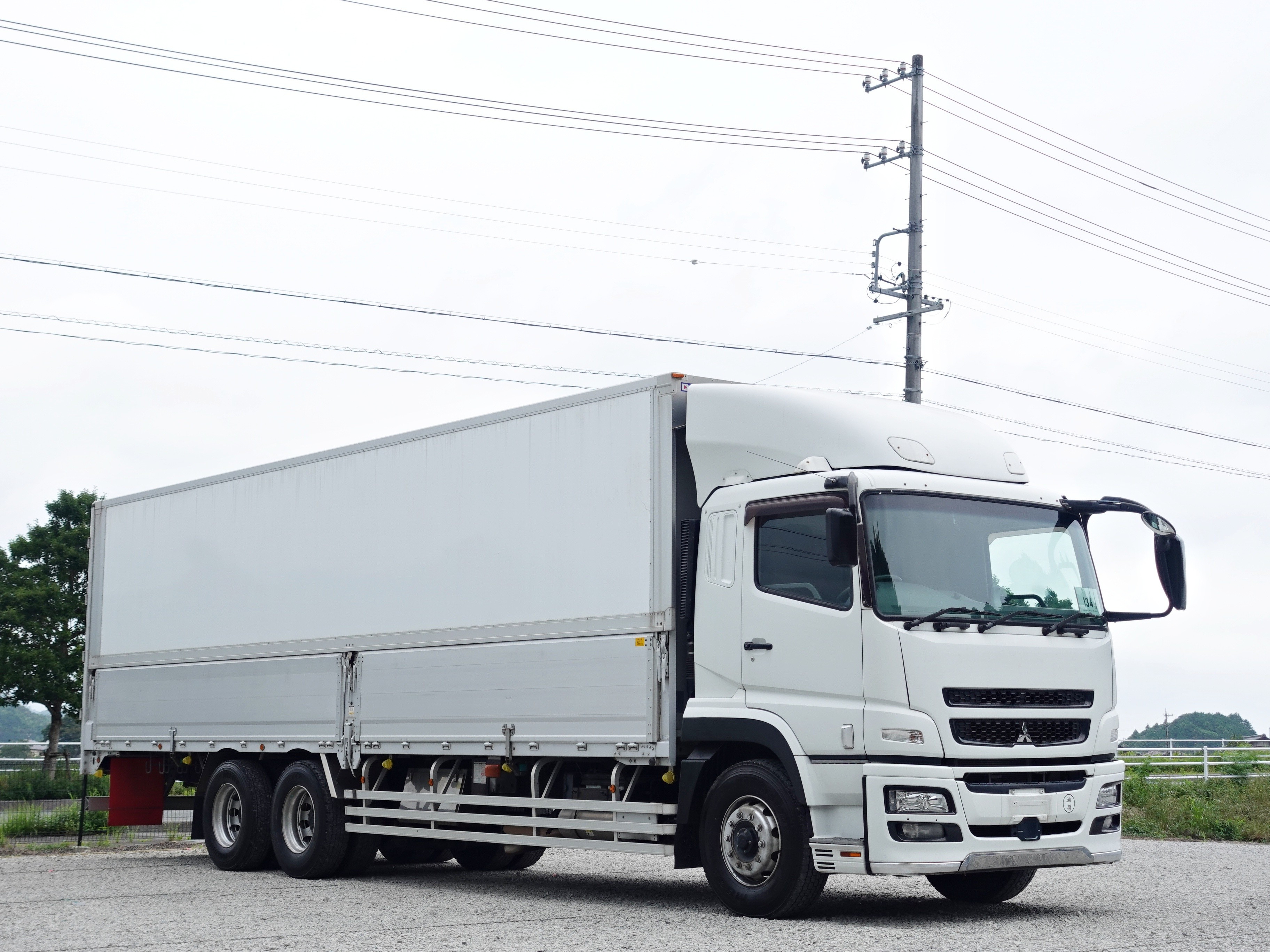 三菱 スーパーグレート QPG-FU64VZ(6x2)｜中古トラックなら