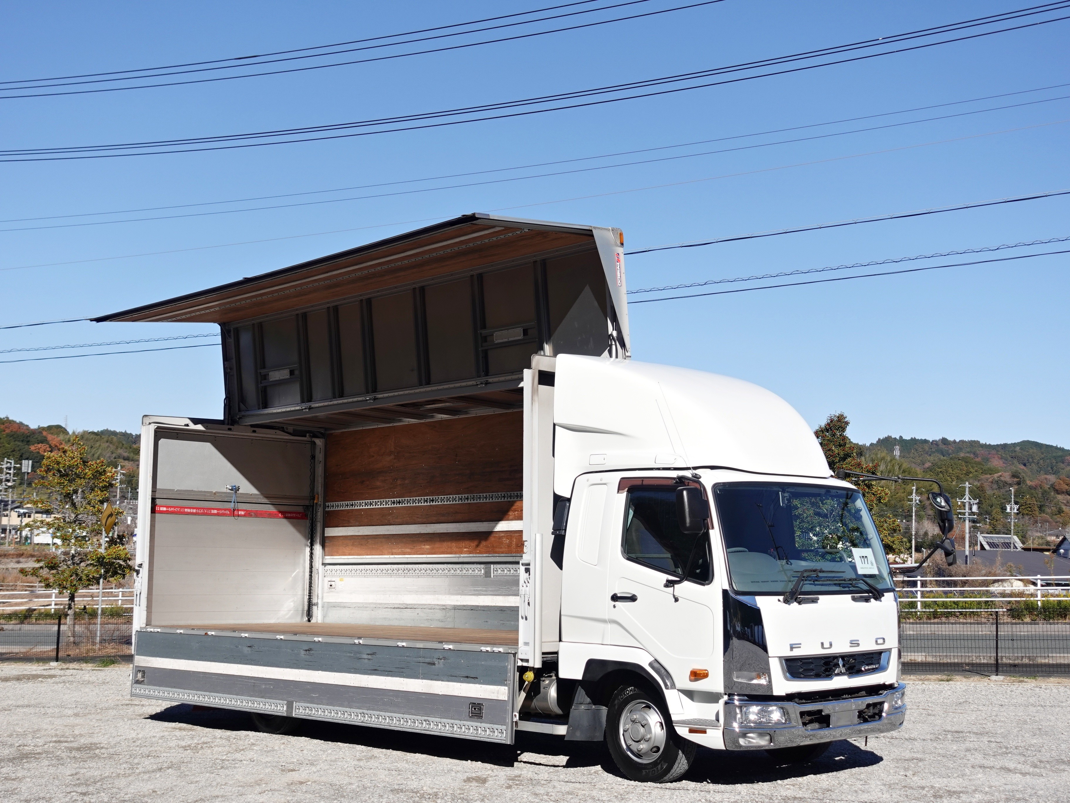 車 ファイター フロントパネル