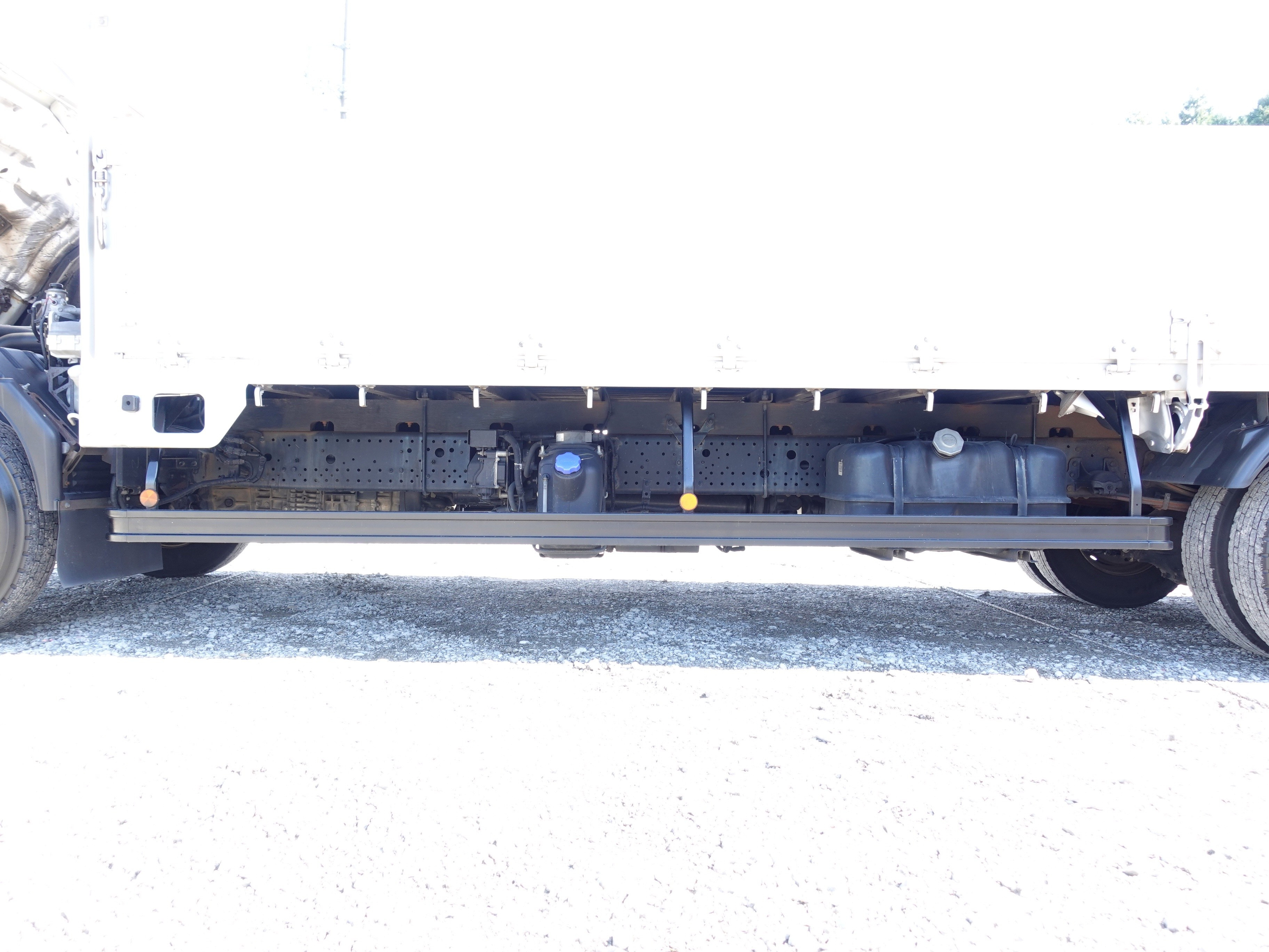 いすゞ フォワード 2PG-BRR90S2(2WD)の写真15