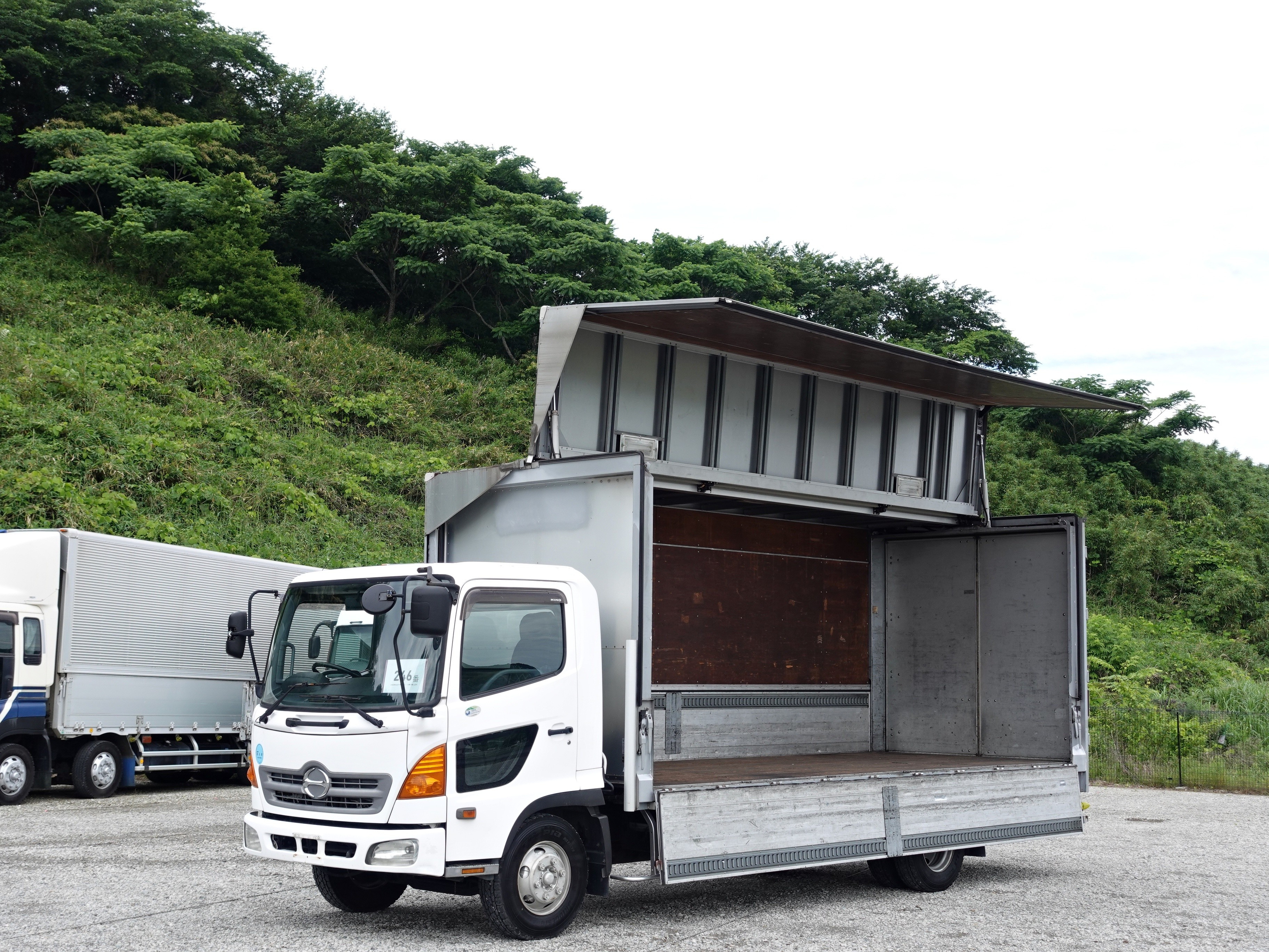 日野 レンジャー ADG-FC6JJWA(2WD)｜中古トラックなら【トラック市】